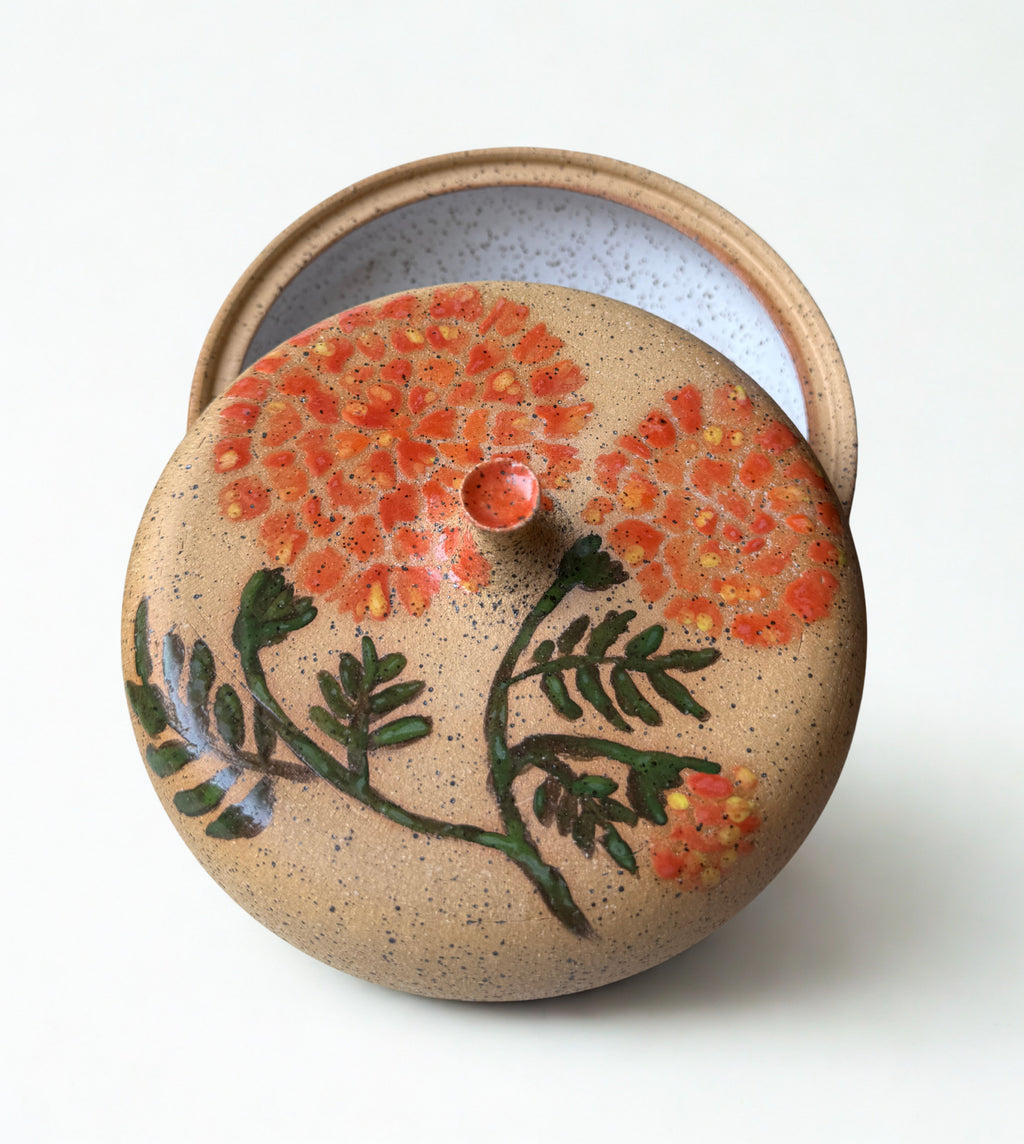 Marigold Tortillera/Lidded Casserole dish